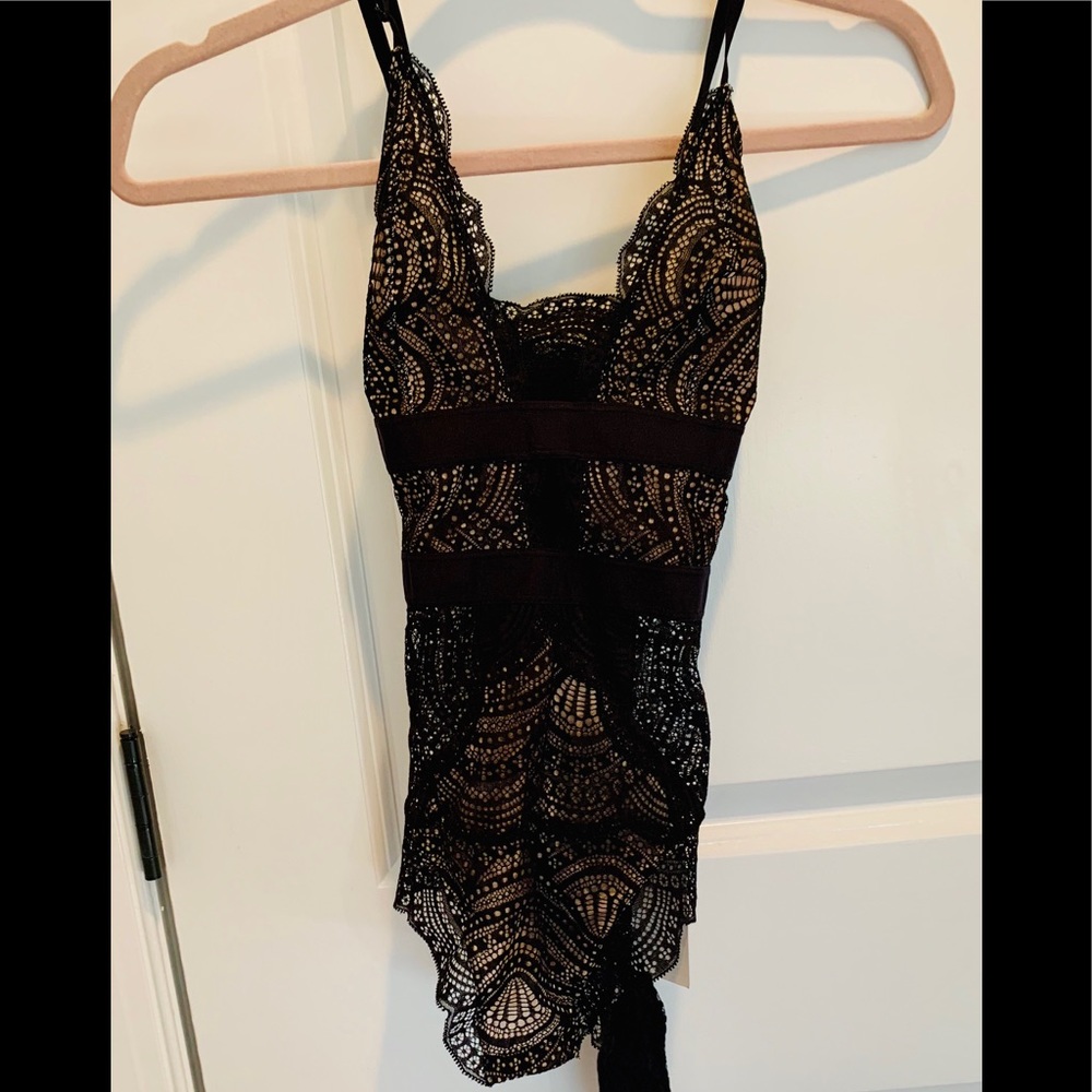 H&M NWT lace bodysuit sexy